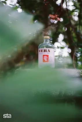 Ljubljana. Slovenski proizvajalec brezalkoholnih žganih pijač Vera Spirits. Foto: Vera Spirits